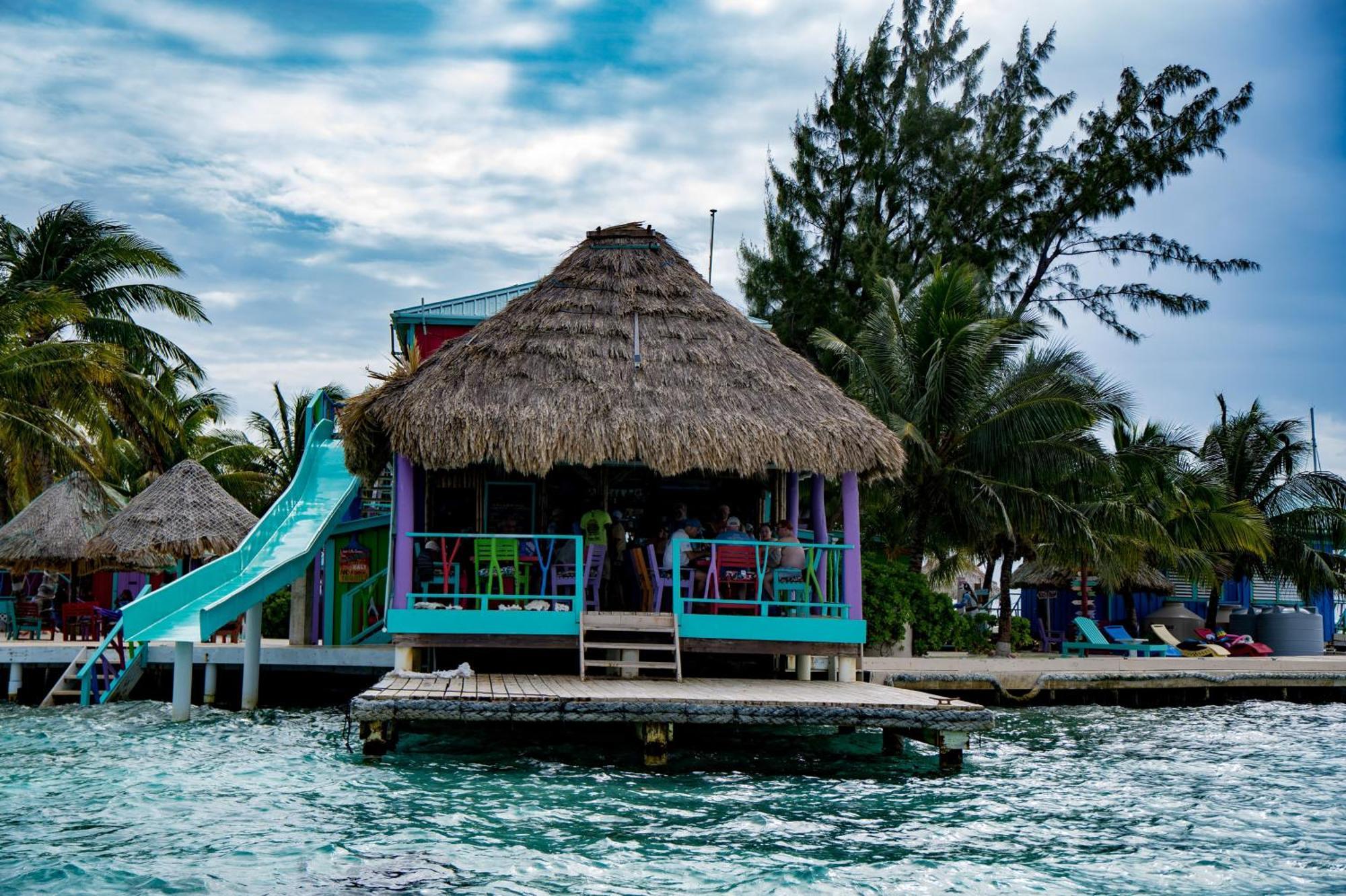 King Lewey'S Island Resort Placencia Exterior photo